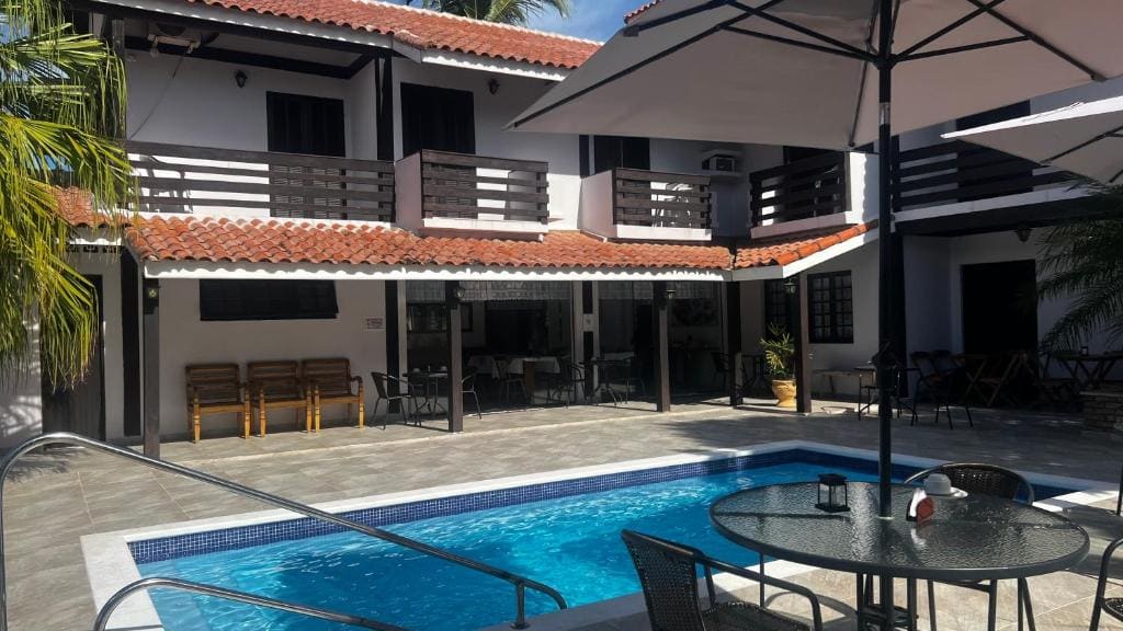 Double Room with Balcony and Sea View room - Image 2
