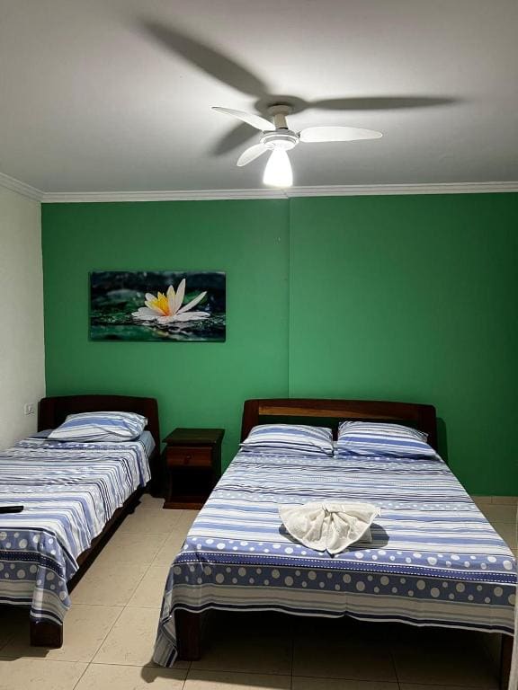 Triple Room with Sea View room - Image 2