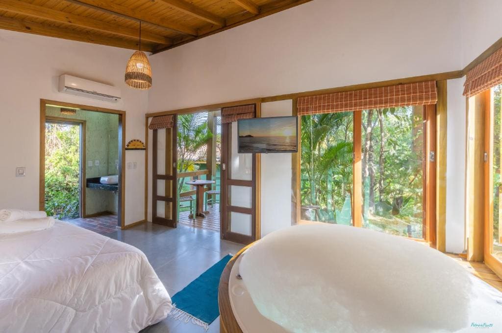 Bungalow Room room - Image 2