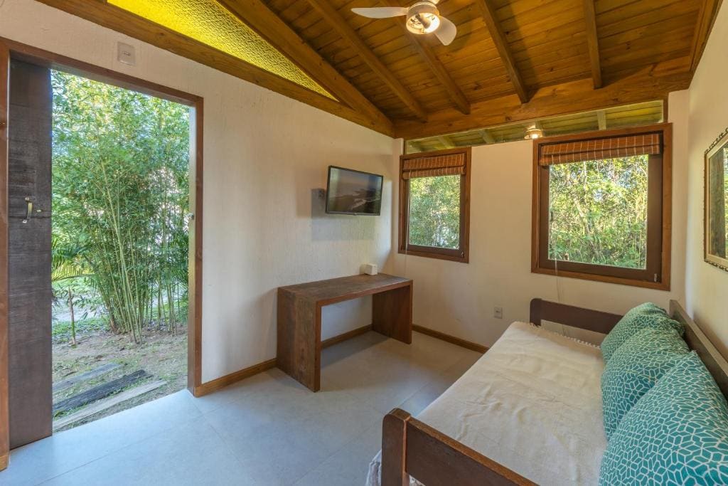 Superior Bungalow room - Image 2