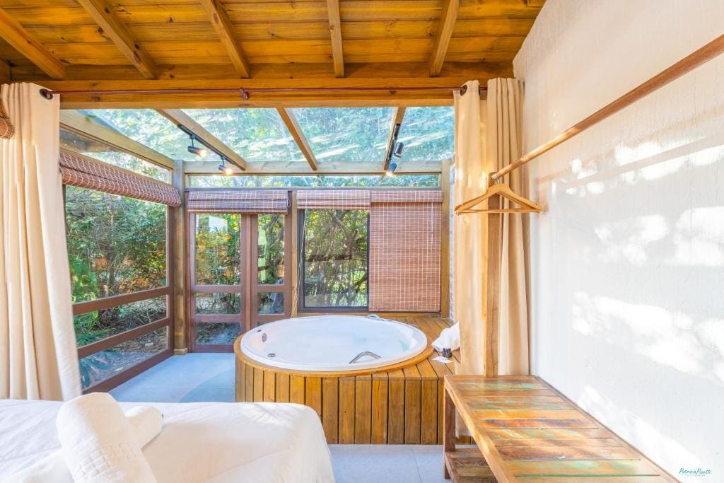 Superior Bungalow room - Image 3