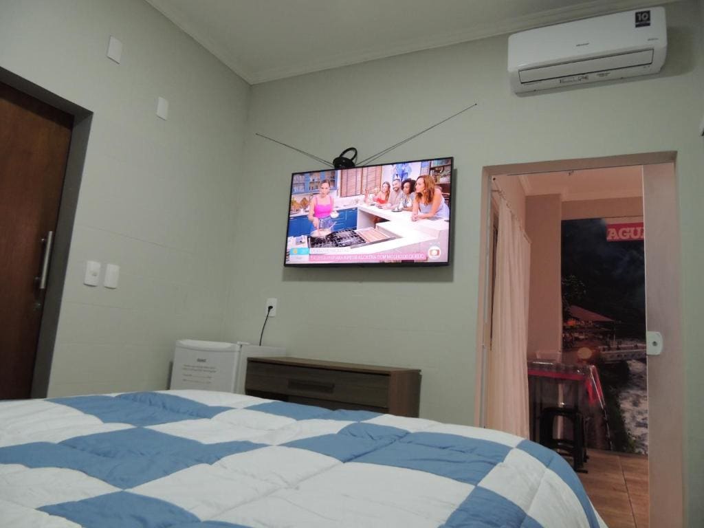 Queen Suite room - Image 2