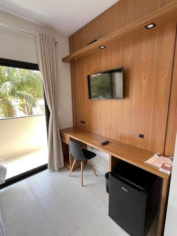 Triple Room with City View room - Image 3