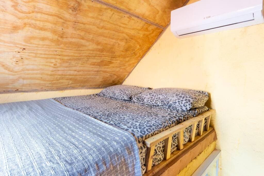 Superior Chalet room - Image 3