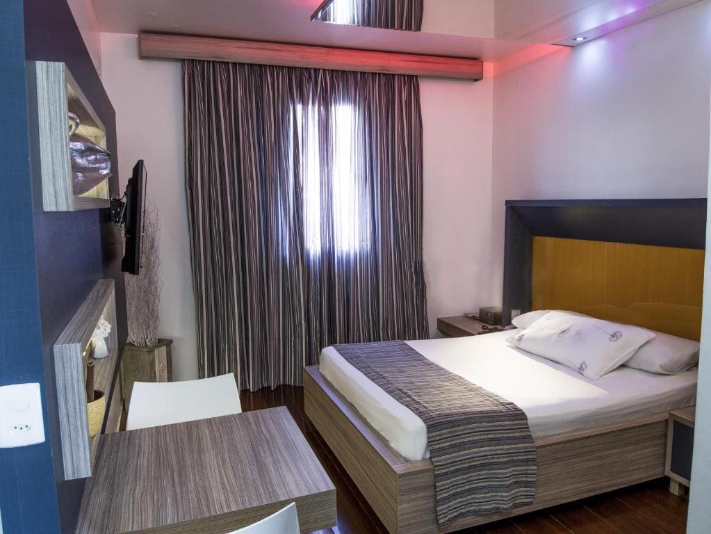 Double Room with Spa Bath room - Image 1