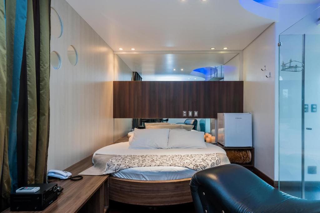 Deluxe Double Room room - Image 2
