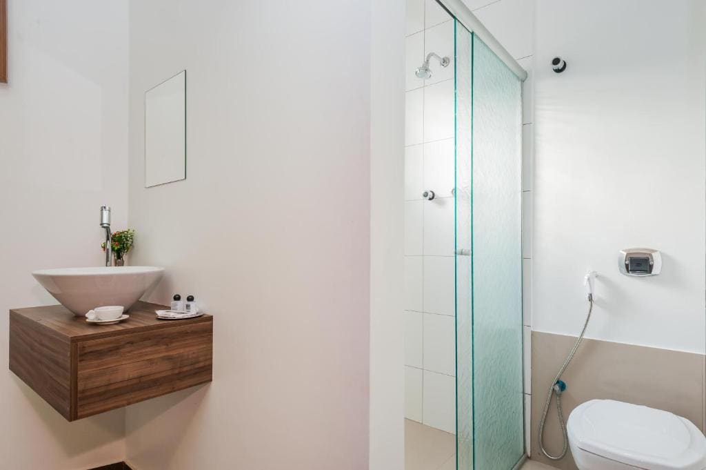 Standard Triple Room room - Image 1
