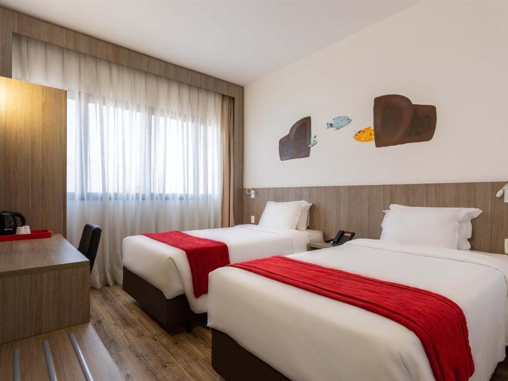 Standard Twin Room room - Image 1