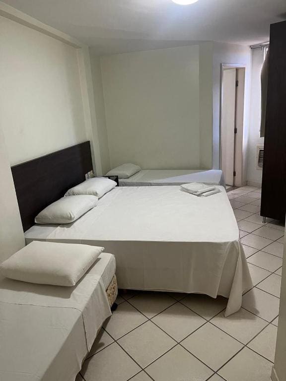 Economy Quadruple Room room - Image 1