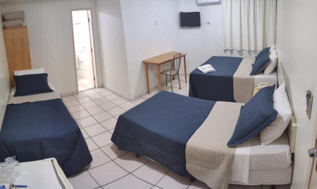 Quadruple Room room - Image 1