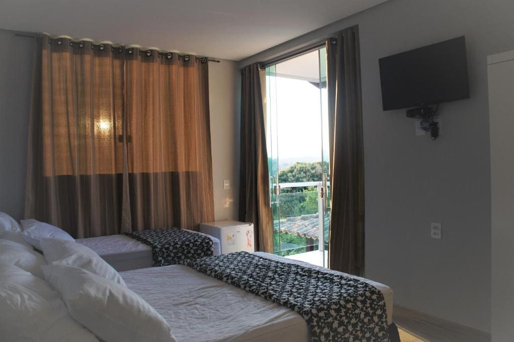 Standard Triple Room room - Image 2