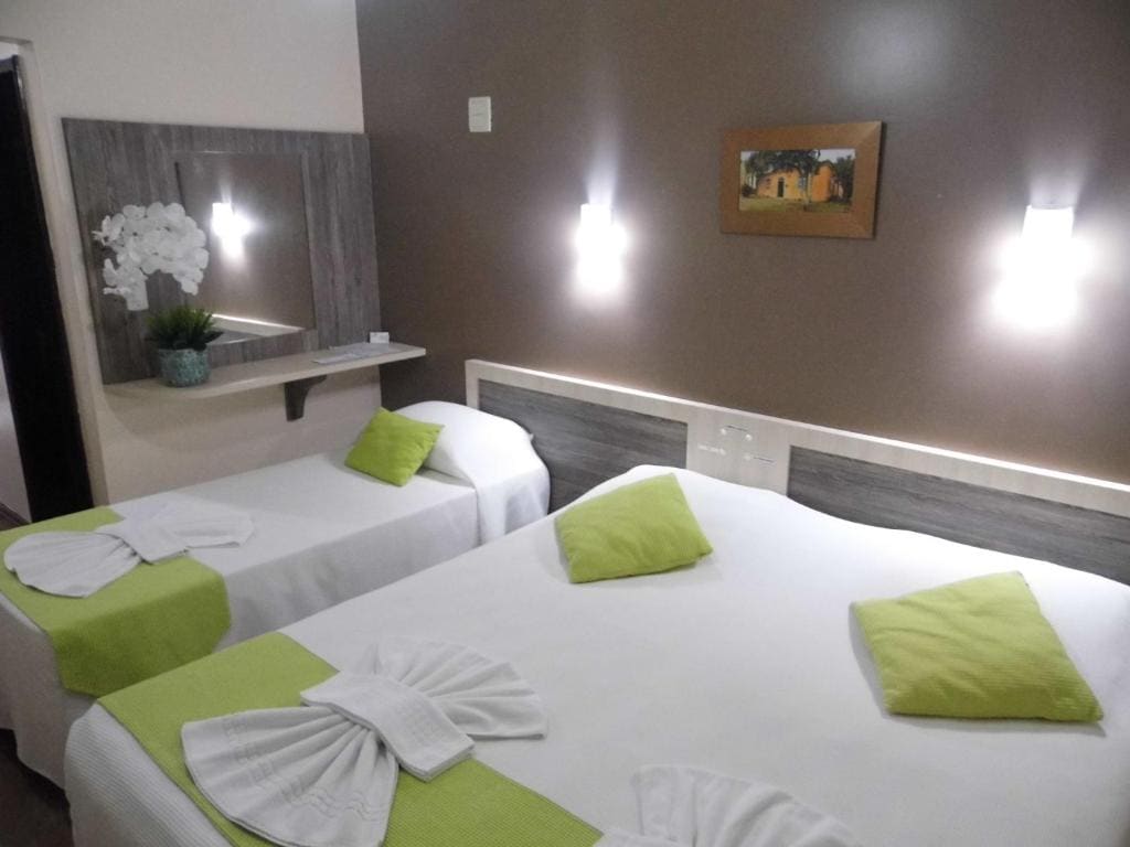 Standard Triple Room room - Image 1