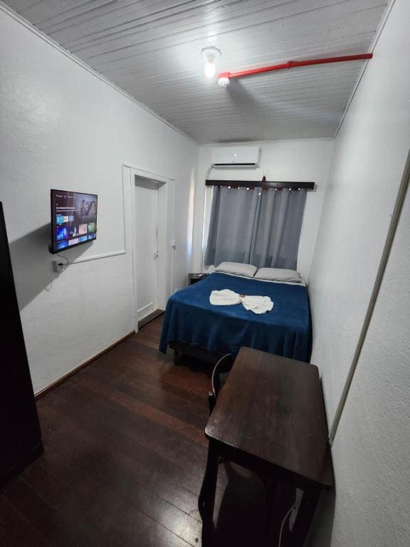 Apartment with Shower room - Image 3
