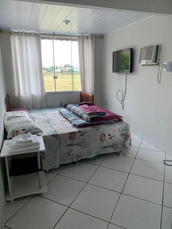 Classic Triple Room room - Image 2