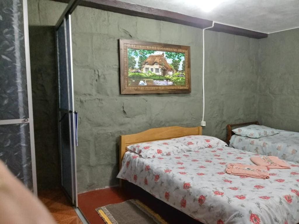 Standard Family Room room - Image 2