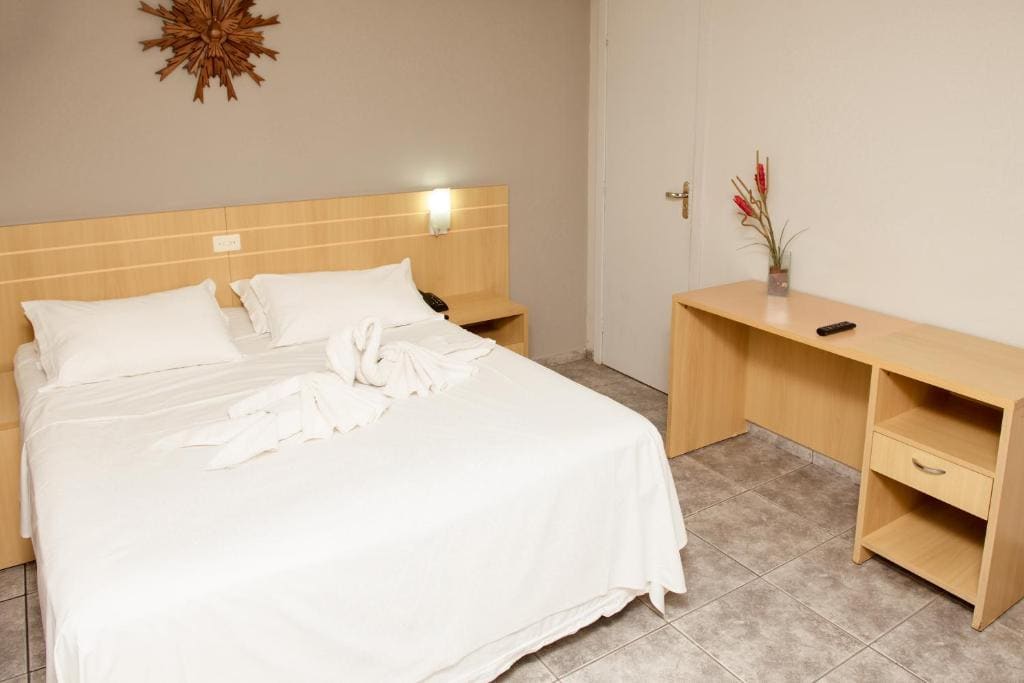 Deluxe Double or Twin Room room - Image 1