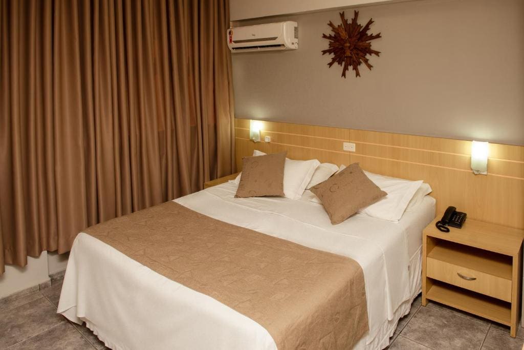 Deluxe Double or Twin Room room - Image 2