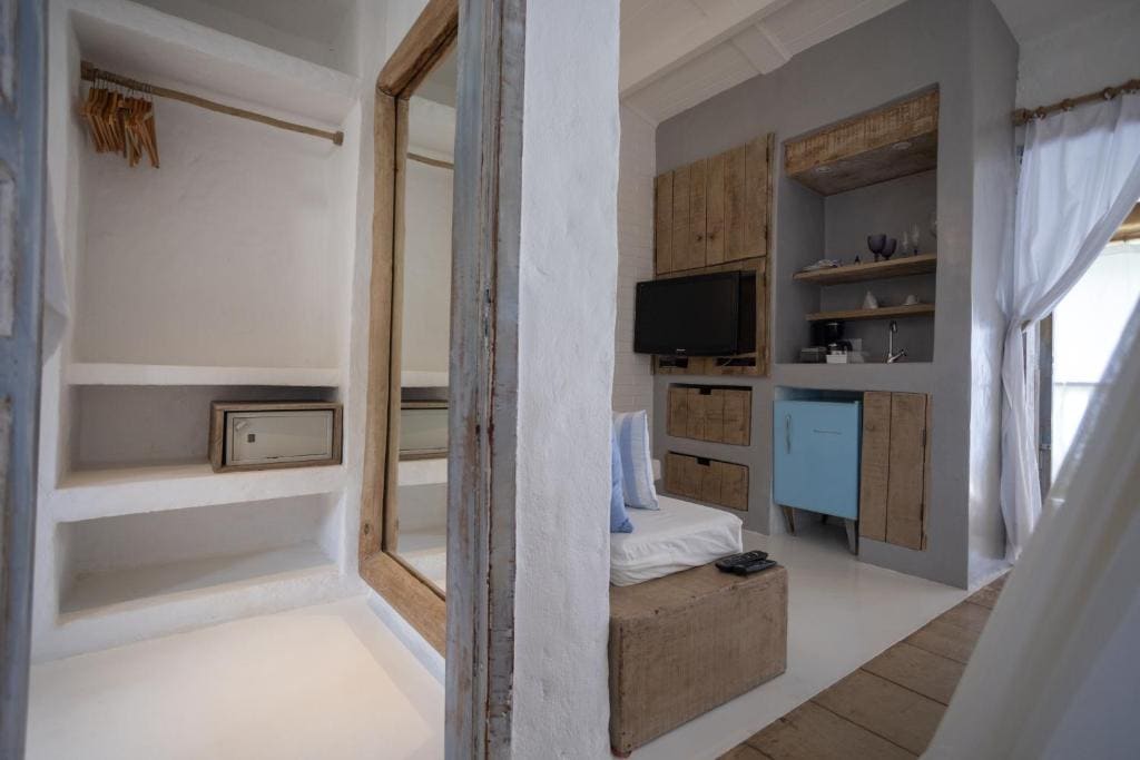Superior Bungalow room - Image 3