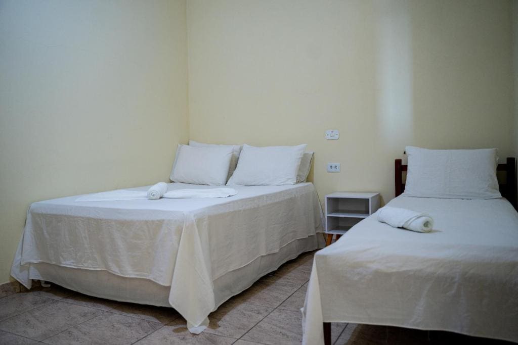 Standard Quadruple Room room - Image 2