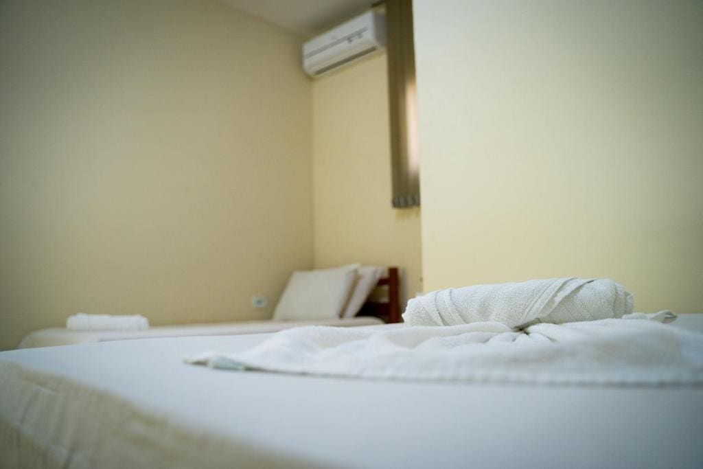 Standard Quadruple Room room - Image 3