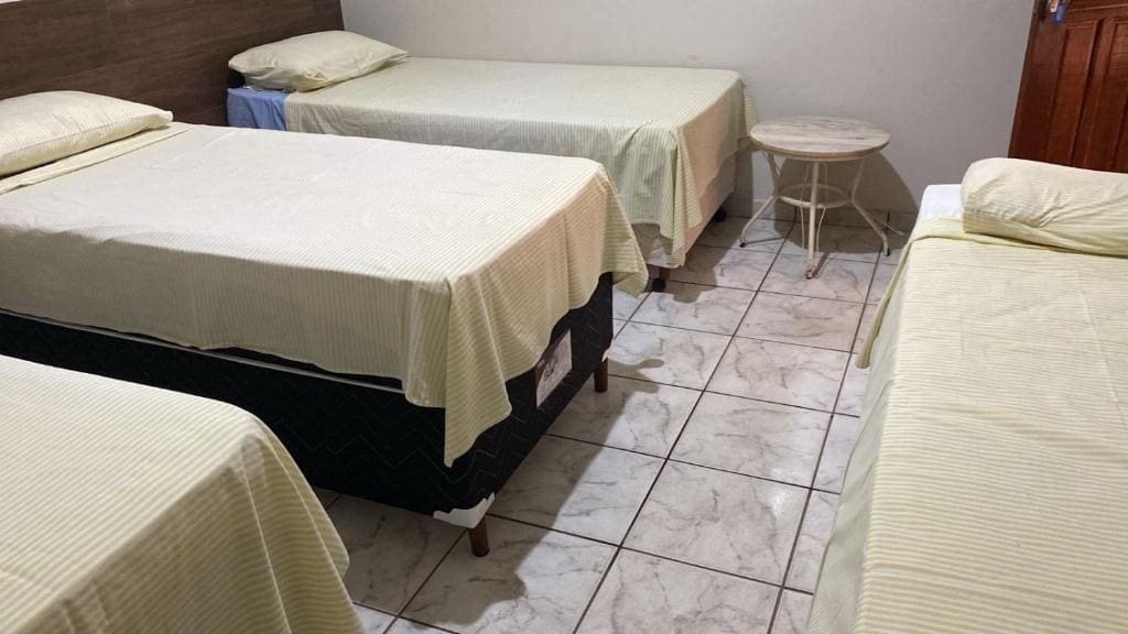 Deluxe Quadruple Room room - Image 1
