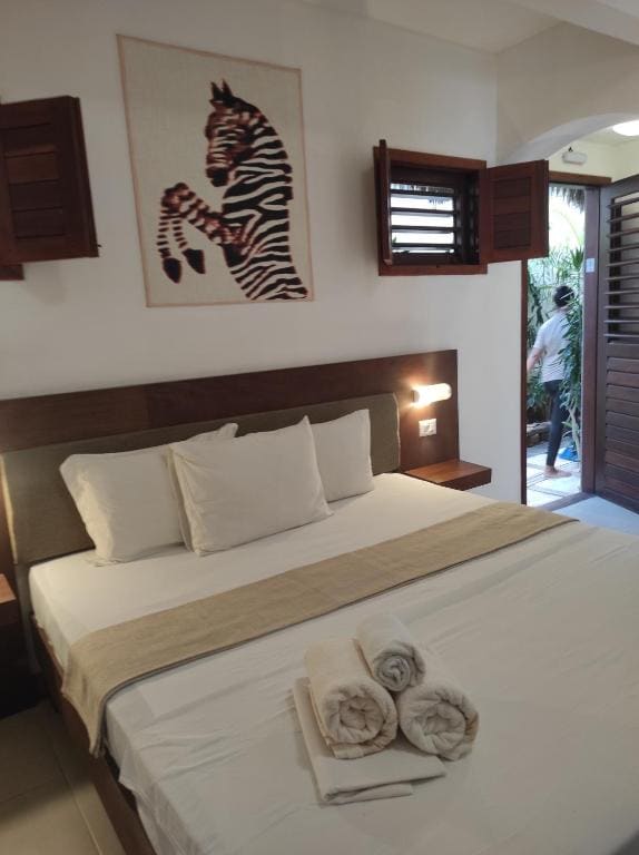 One-Bedroom Apartment room - Image 2