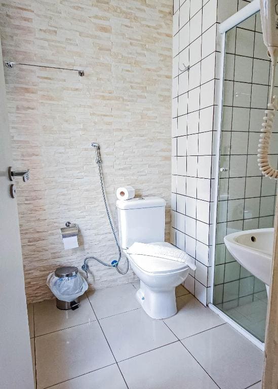 Standard Triple Room room - Image 3