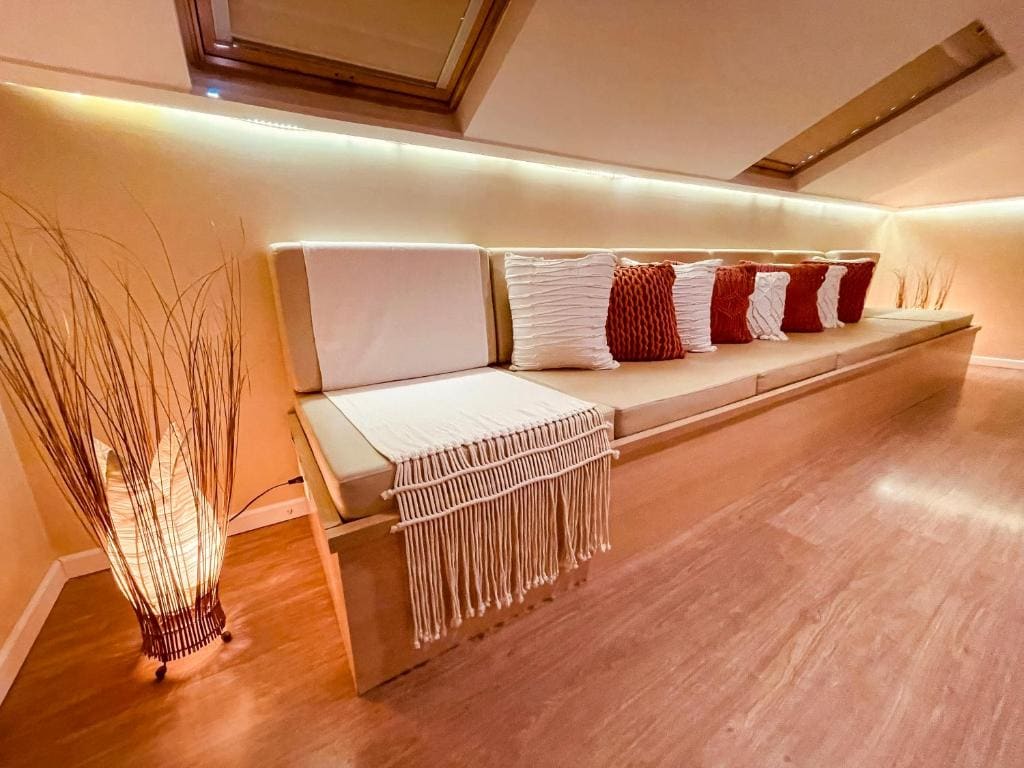 Suite room - Image 3