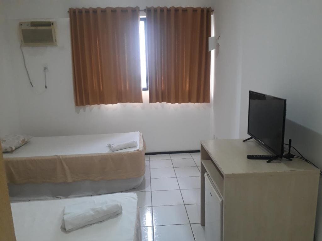 Economy Twin Room room - Image 2