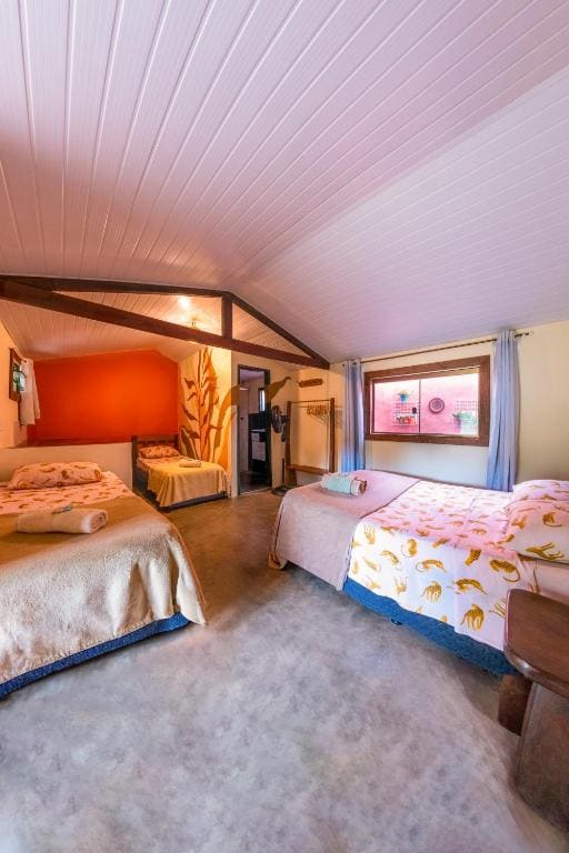 Quadruple Room with Private Bathroom room - Image 3