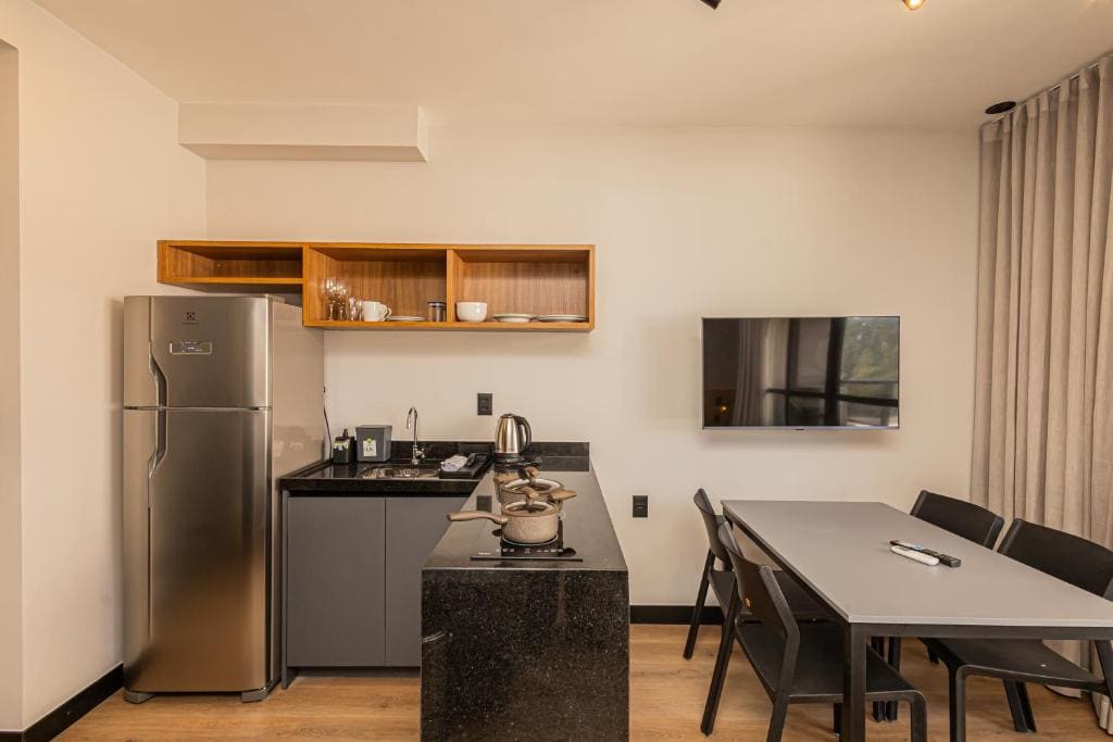 Deluxe Queen Studio room - Image 1