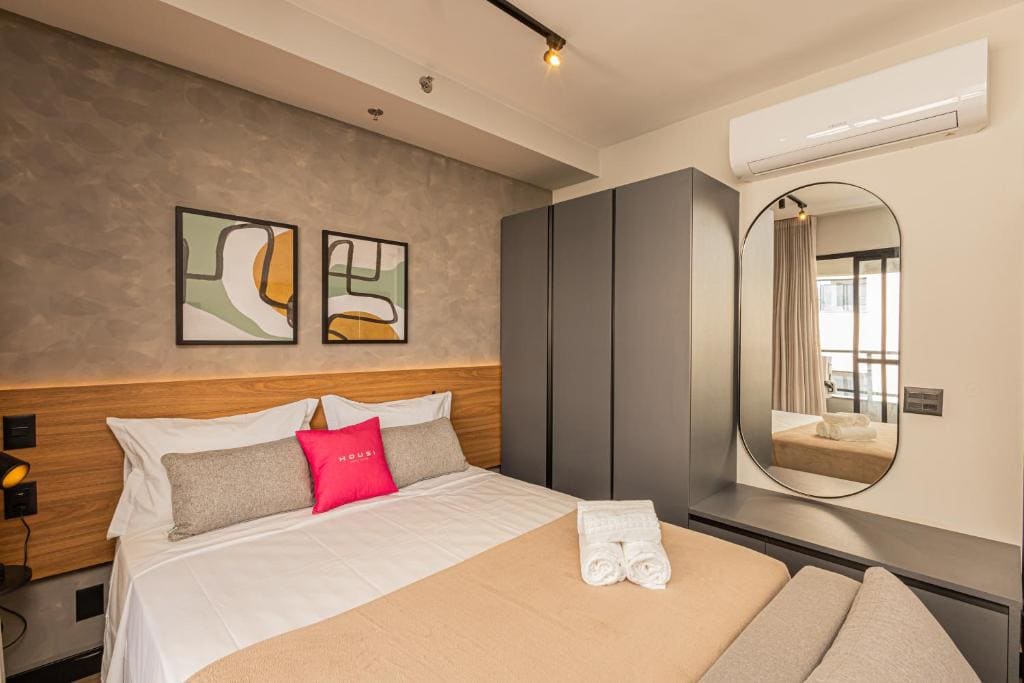 Deluxe Queen Studio room - Image 2