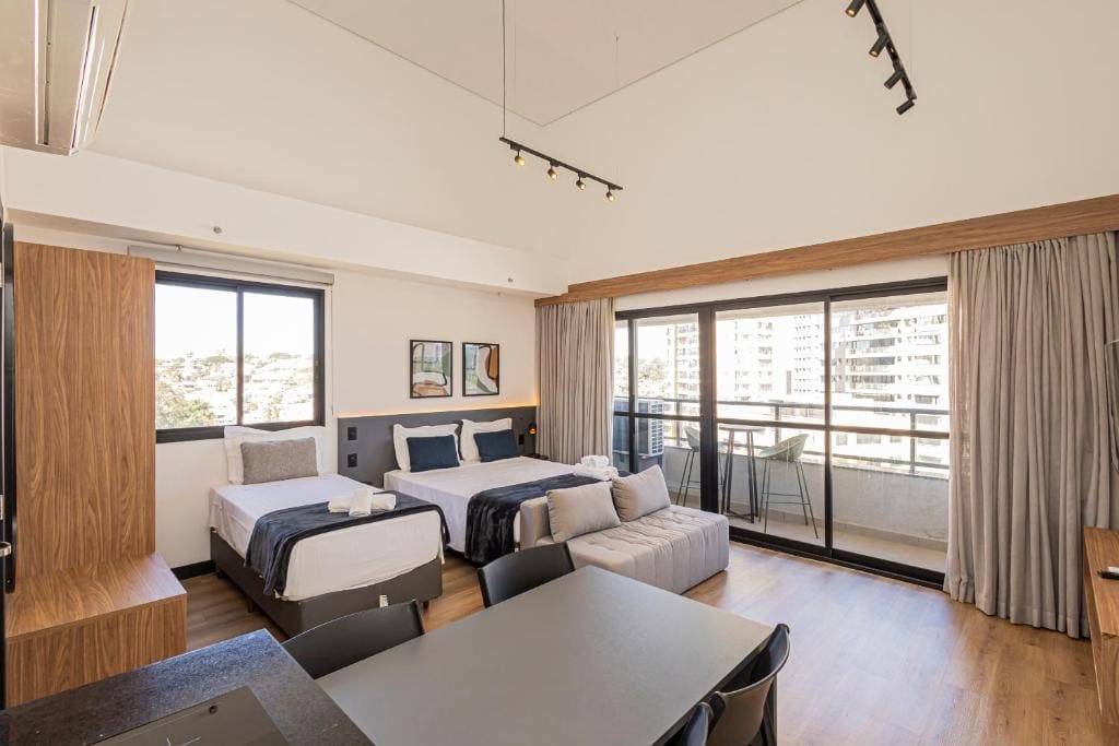 Deluxe Triple Room room - Image 1
