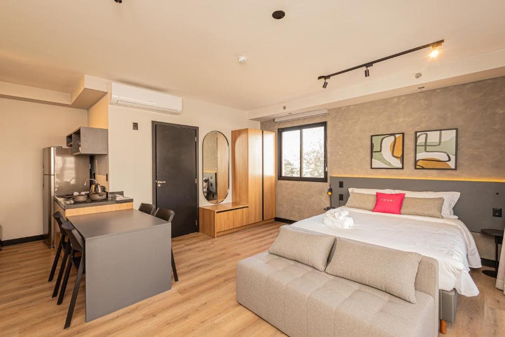 Large Double Room room - Image 1
