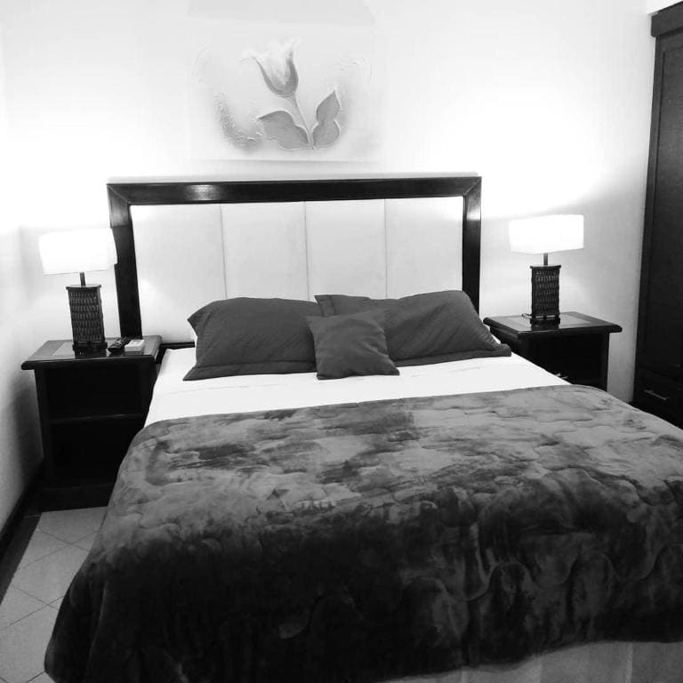 Luxury Suite room - Image 3