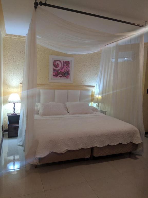 Luxury Suite room - Image 2