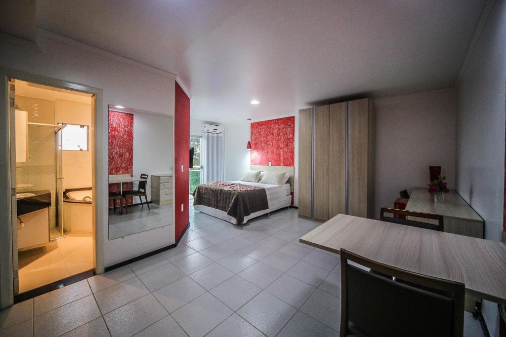 Queen Suite with Spa Bath room - Image 1