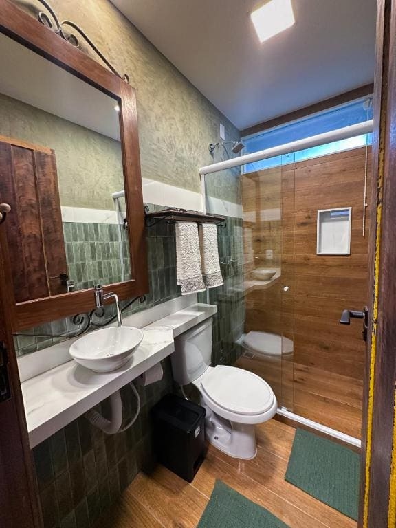 One-Bedroom Suite room - Image 2