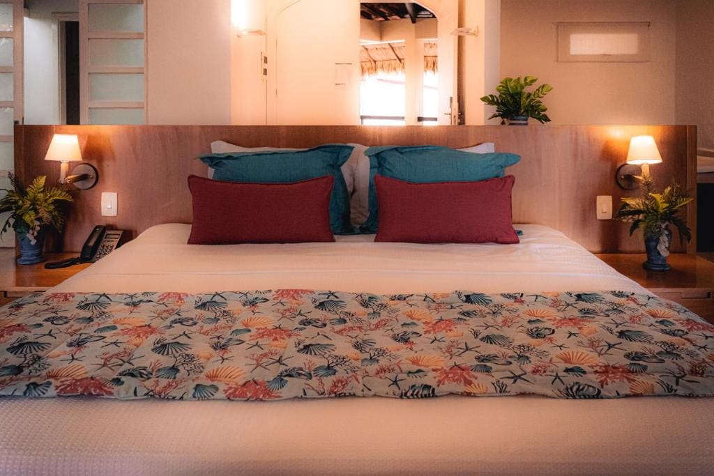 Deluxe Double Room with Bath room - Image 2