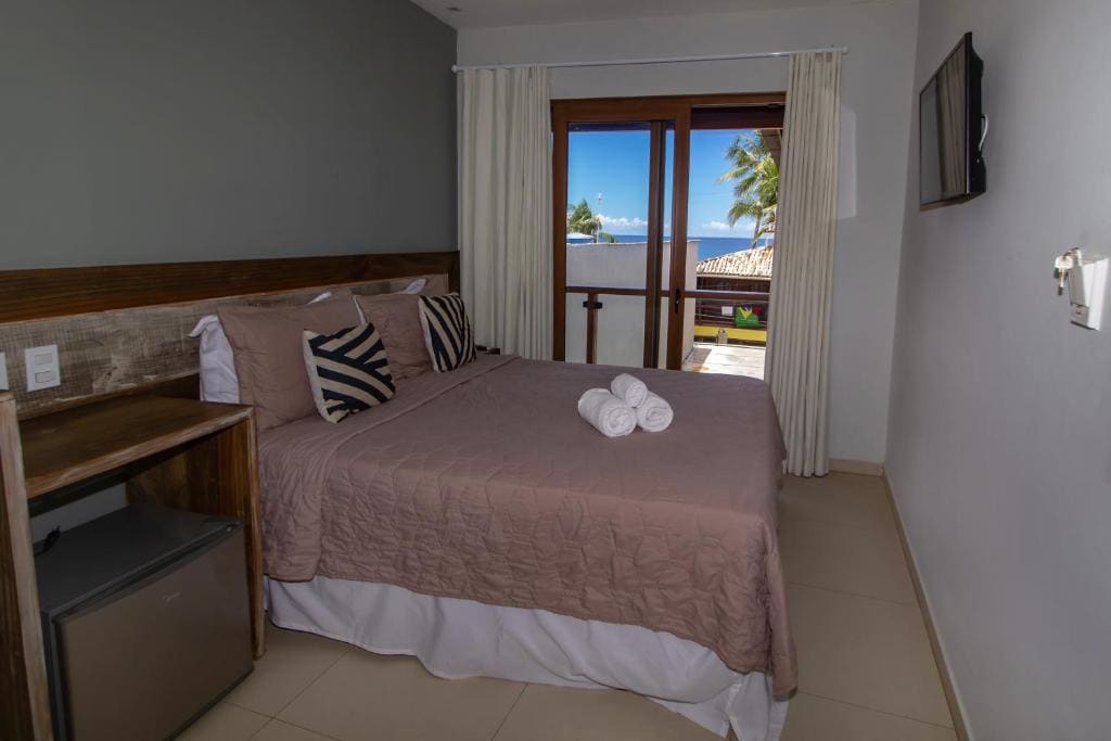 Superior Triple Room room - Image 3