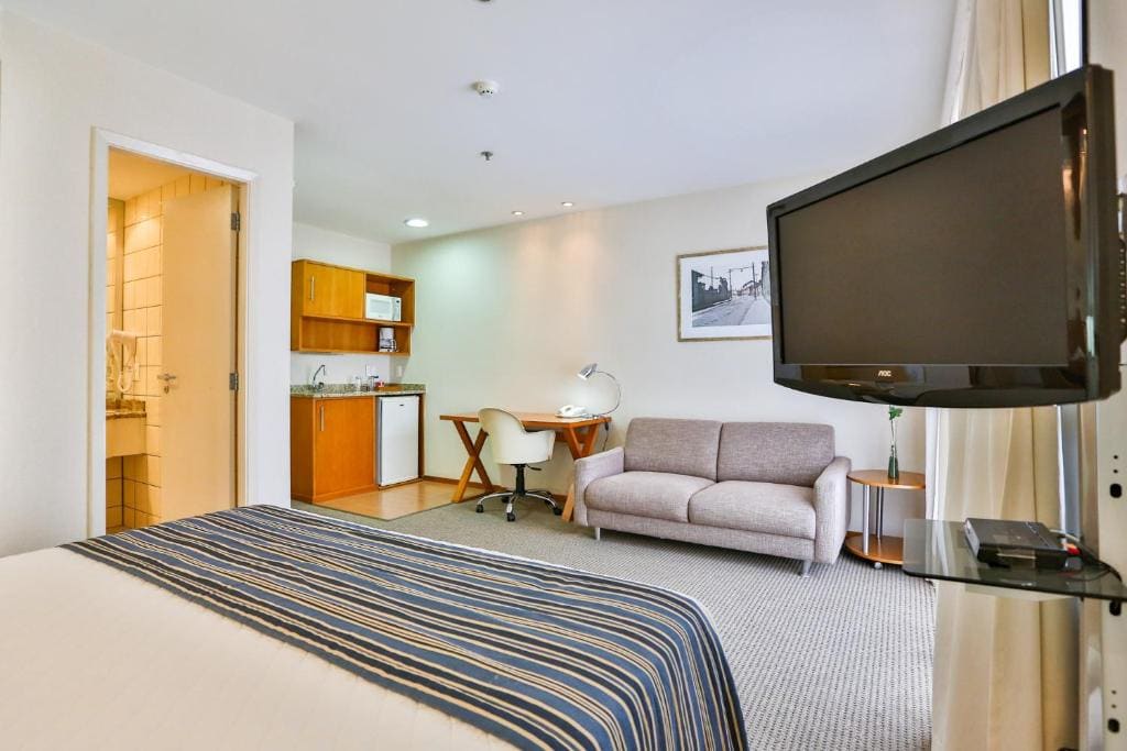 Superior King Suite room - Image 3