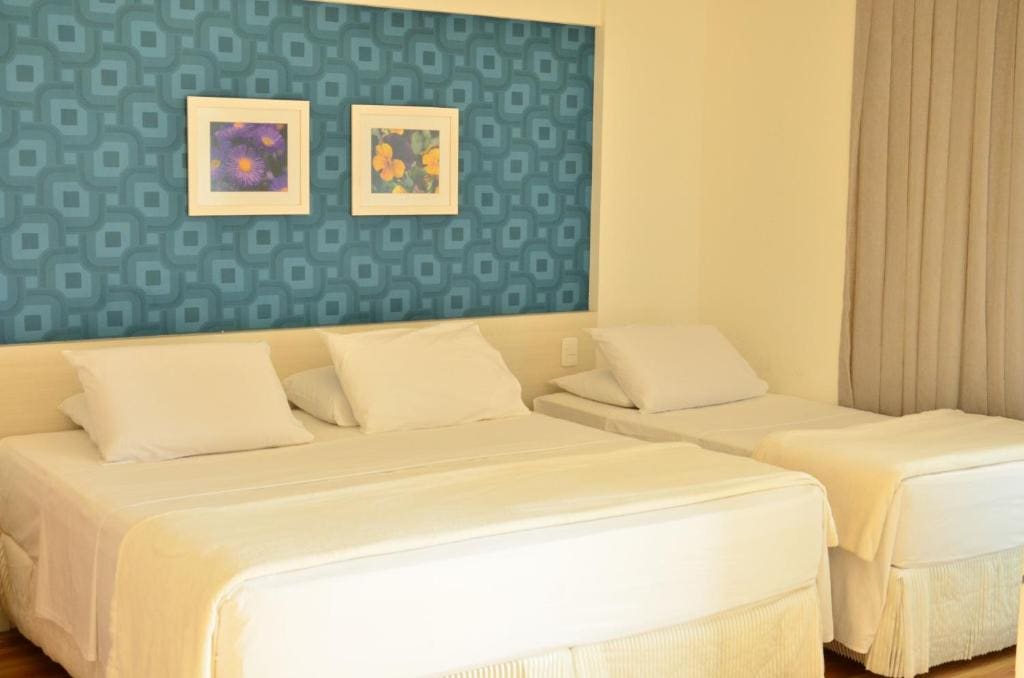 Deluxe Queen Suite room - Image 3