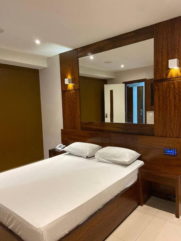 Deluxe Double Room (2 Adults) room - Image 1