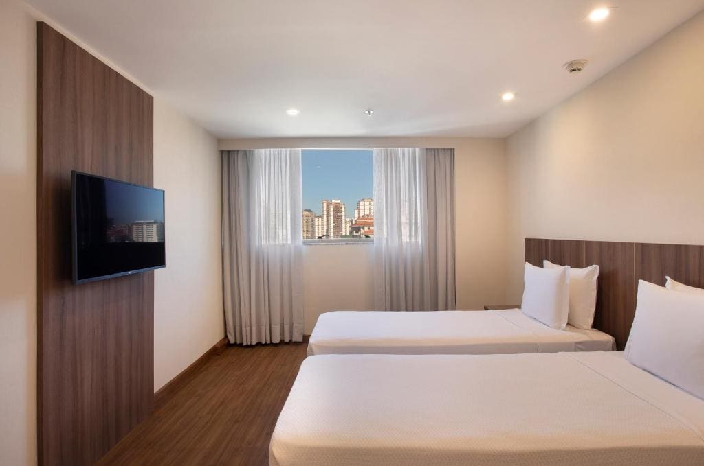 Standard Twin Room room - Image 1