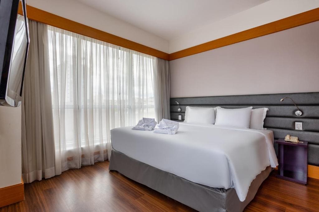 Premium King Suite Non Smoking room - Image 1