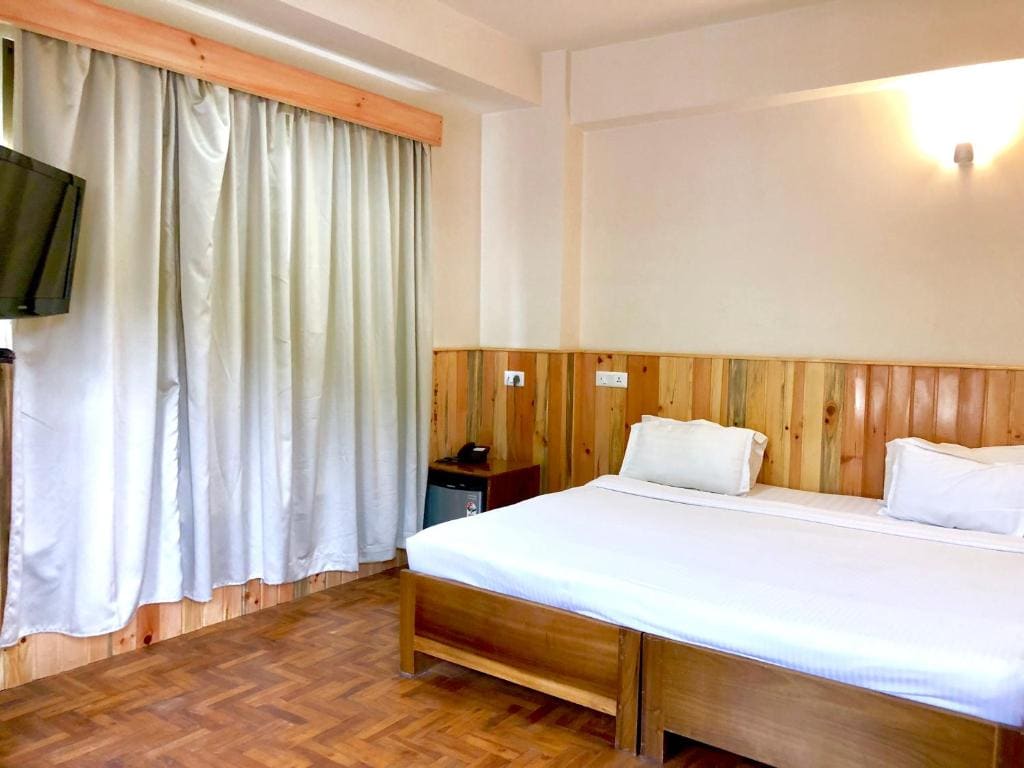 Deluxe Twin Room room - Image 2