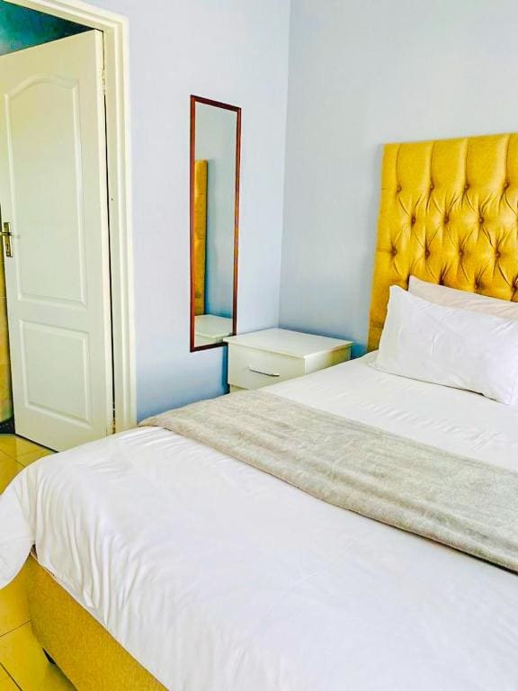 Queen Room room - Image 1