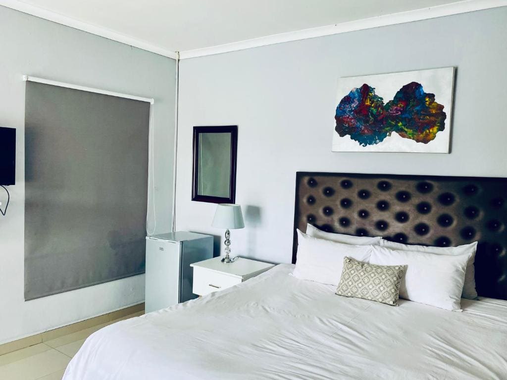 Superior Twin Room with Garden View room - Image 2