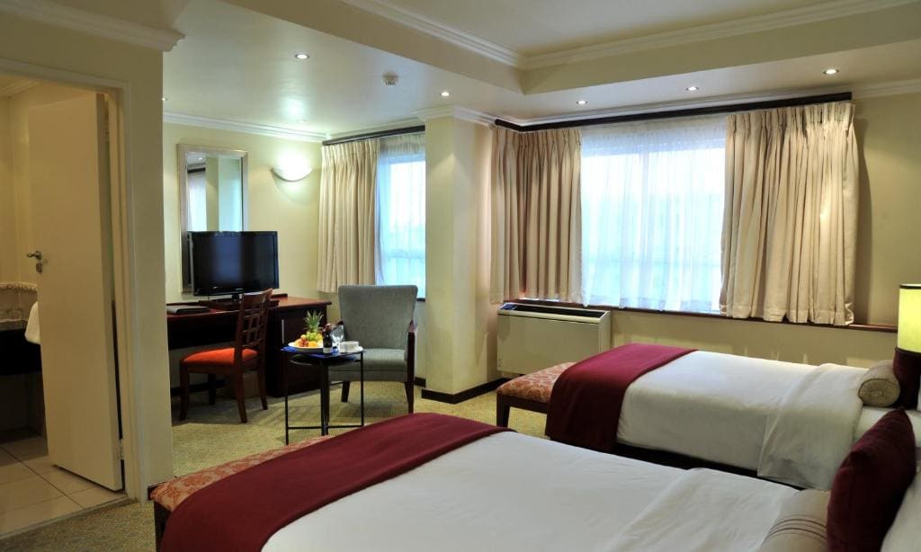 Standard Twin Room room - Image 3