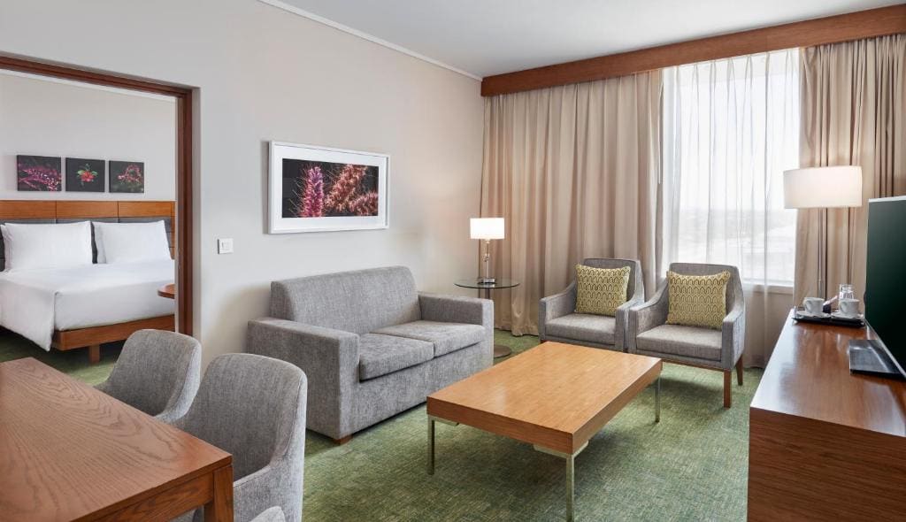 Family Room room - Image 2